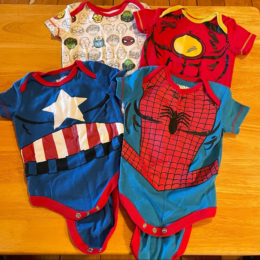 Marvel onesie bundle (3-6 month)